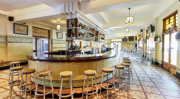 Nelson_14.10.212134_hero